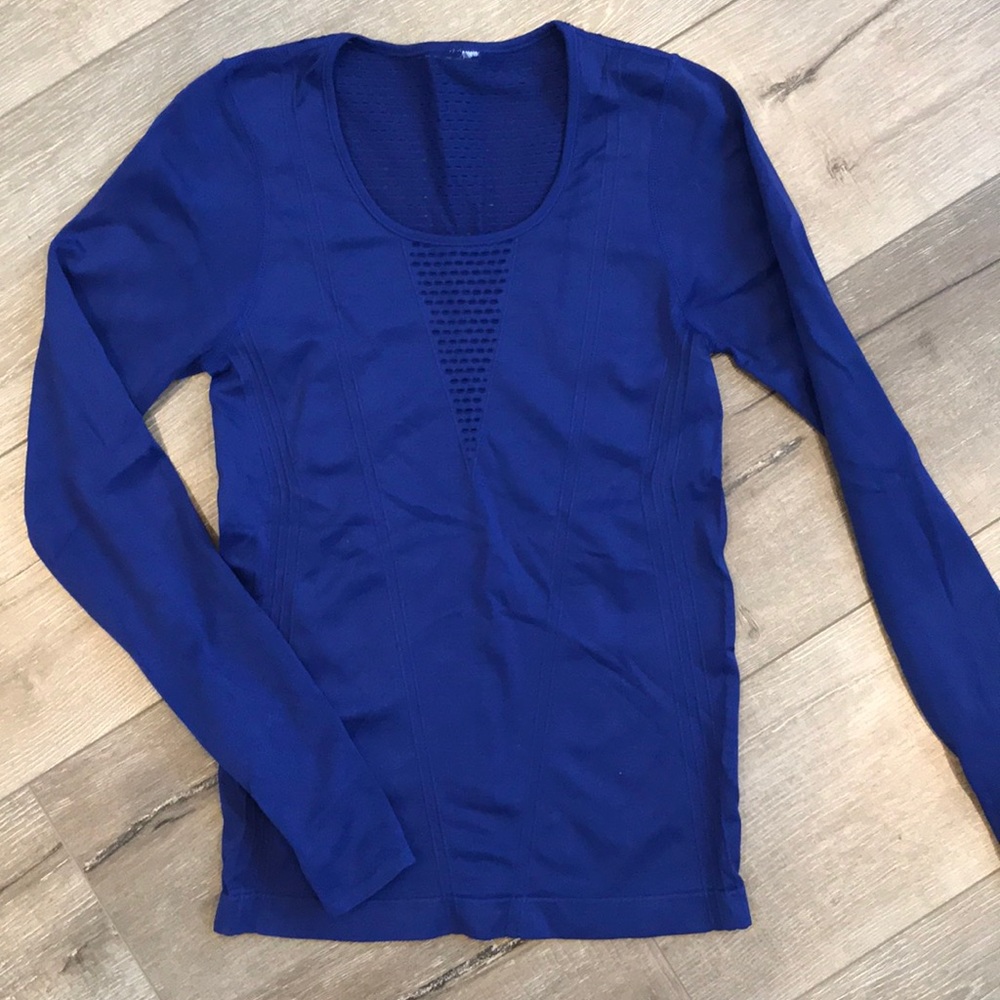 Fabletics workout long sleeve